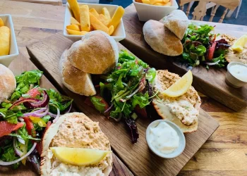 Food serve at The Beach House bar and restaurant in Woolacombe