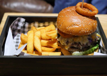 Burgers at The Jube gastropub in Woolacombe