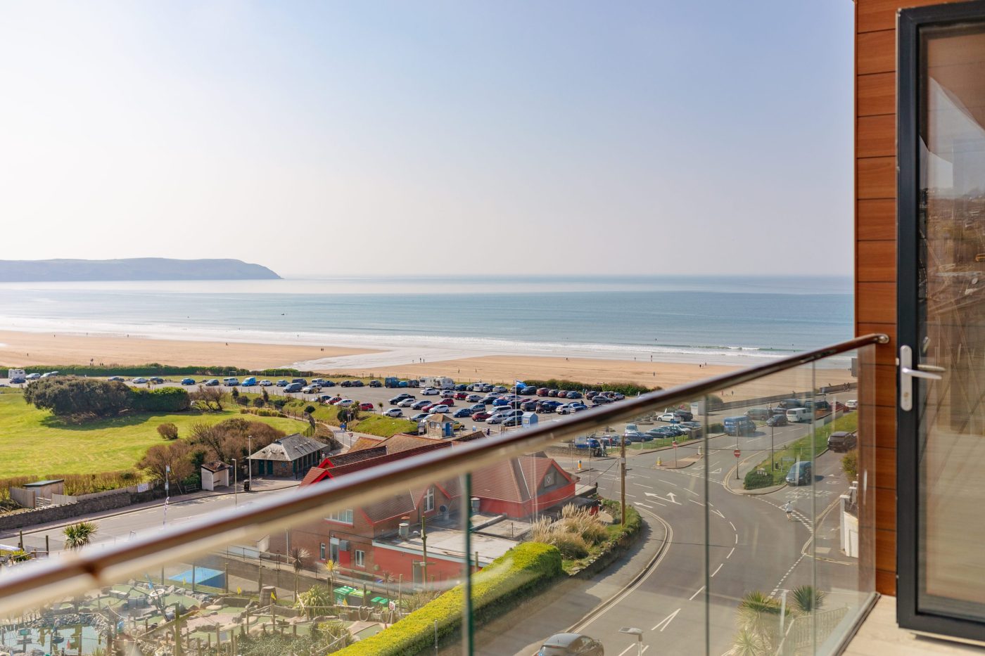 balcony with seaviews