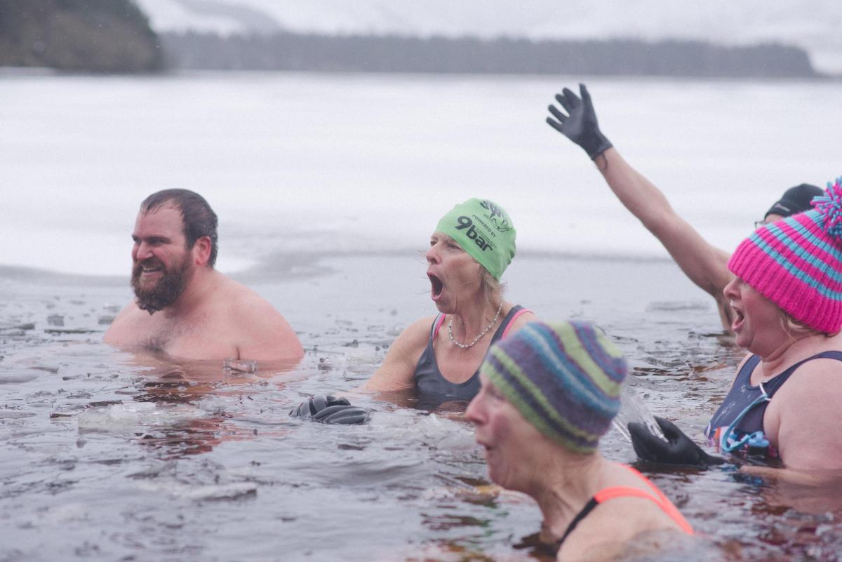 Cold water swimming social group