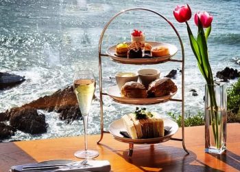 Cream tea at Watersmeet Hotel